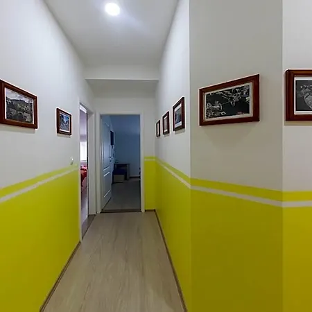 Star Hotel *
